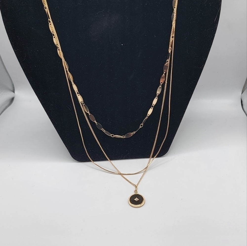 New Layered Necklace - Picture 2 of 4